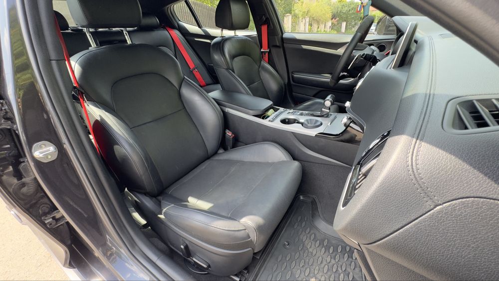 Kia Stinger GT 3.3 AWD