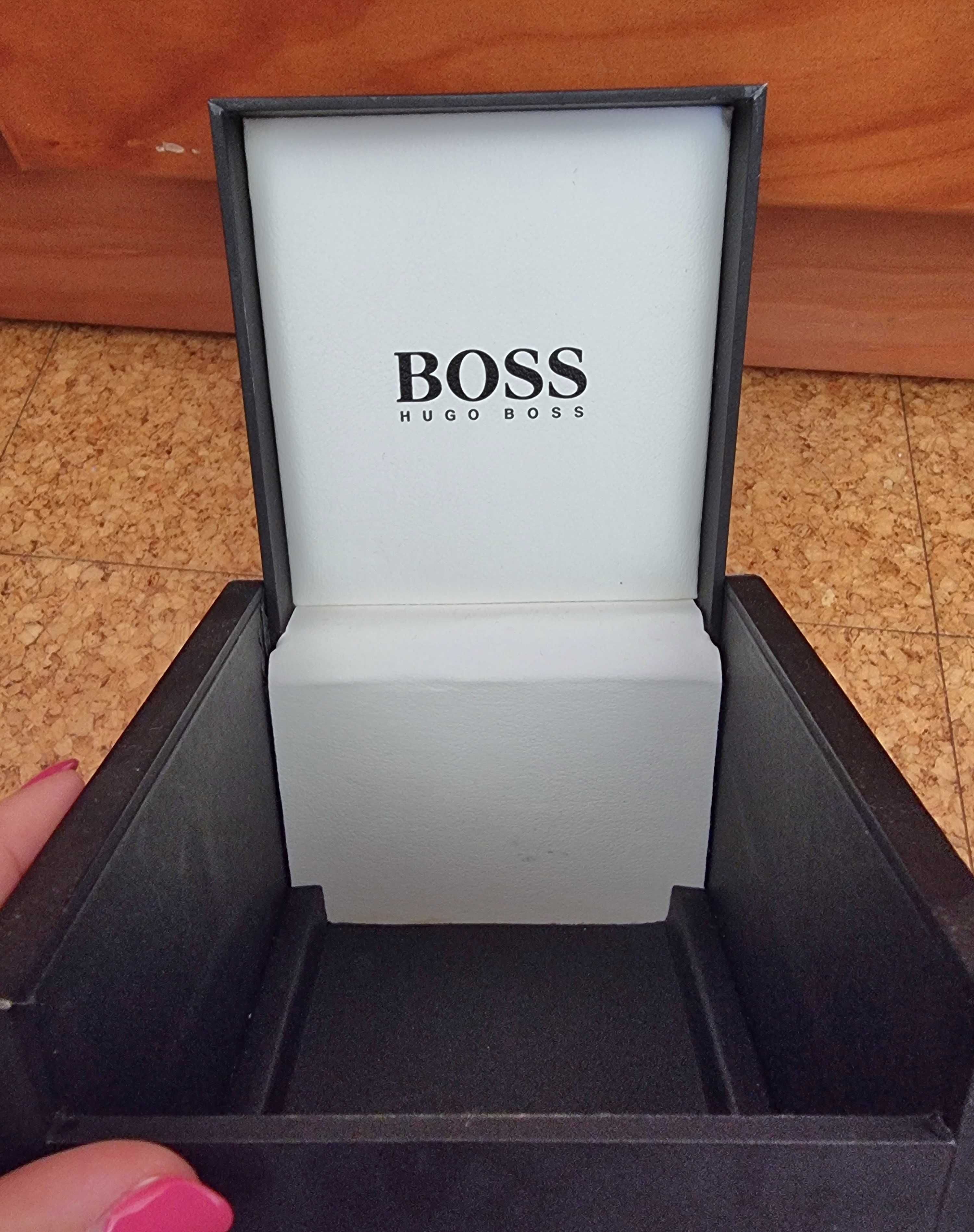 Caixa Hugo Boss preta