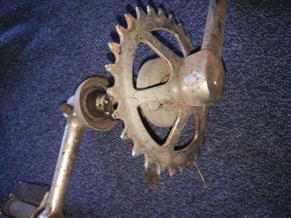 Rowe reksio pedały suport zebatka prl zabytek