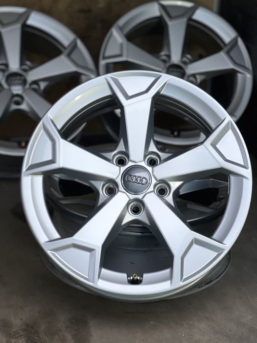 Оригінальні диски Audi 5 112 R17 A4 S4 B9 A6 A3 Q3 Q2 Q5 Volkswagen