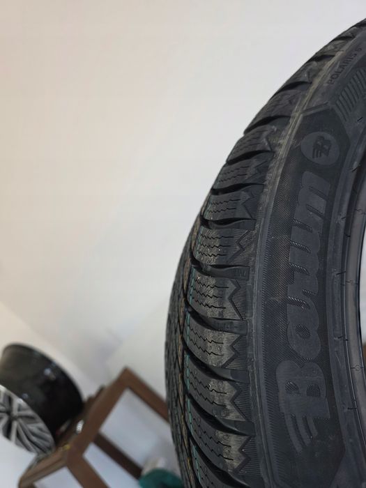 Nowe Koła Zimowe Oryginalne Audi A4 S4 8K B8 18 Cali Barum 2025 Rok