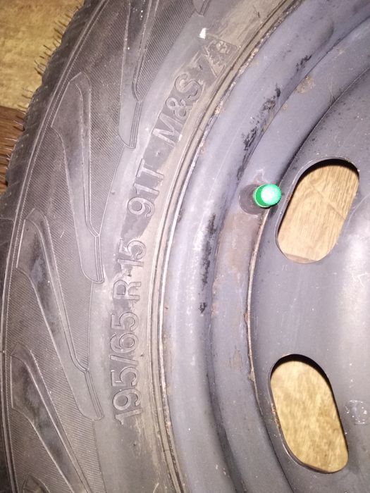 Vredestein snowtrac 3 195/65 r15  1 нове колесо в зборі