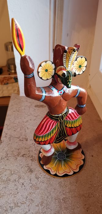 Figurka Kolam lub Sanni Yakuma ze Sri Lanki