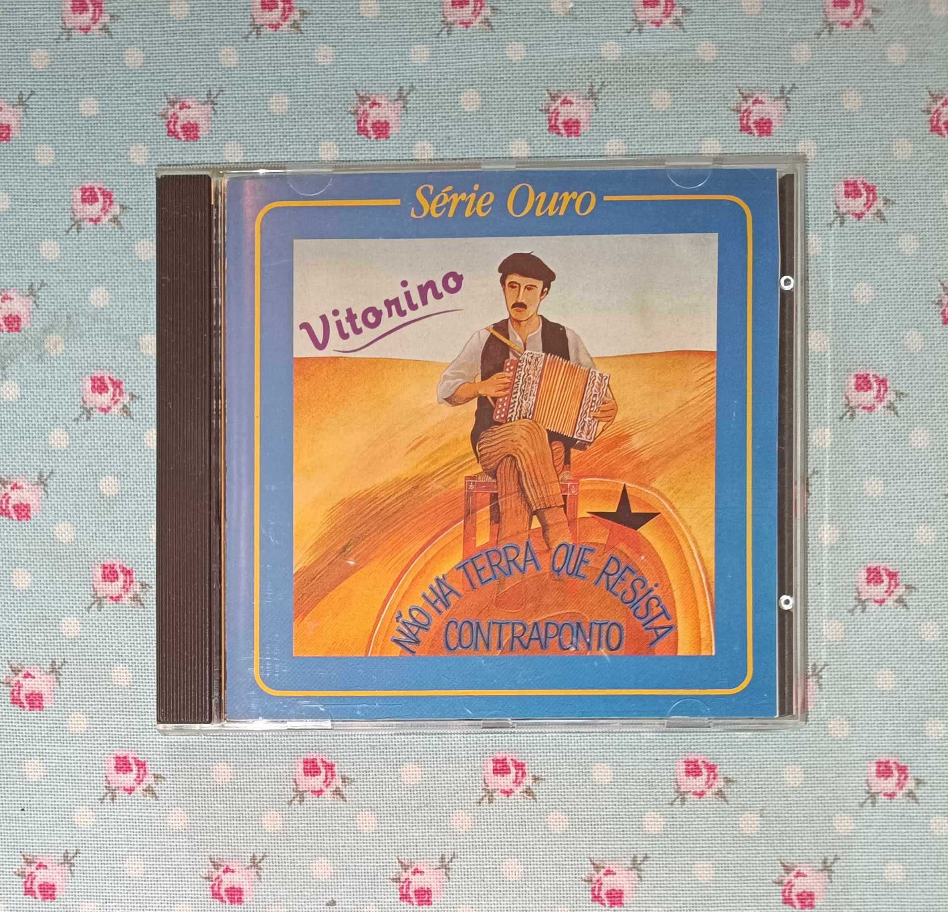 8 CDs do Vitorino