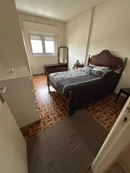 Quarto para arrendar centro Póvoa de Varzim