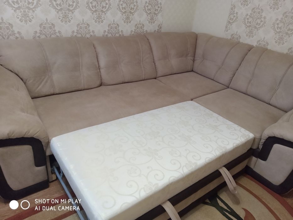 М'який кутовий діван