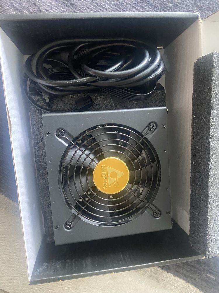 Блок питания polaris chieftec 750w