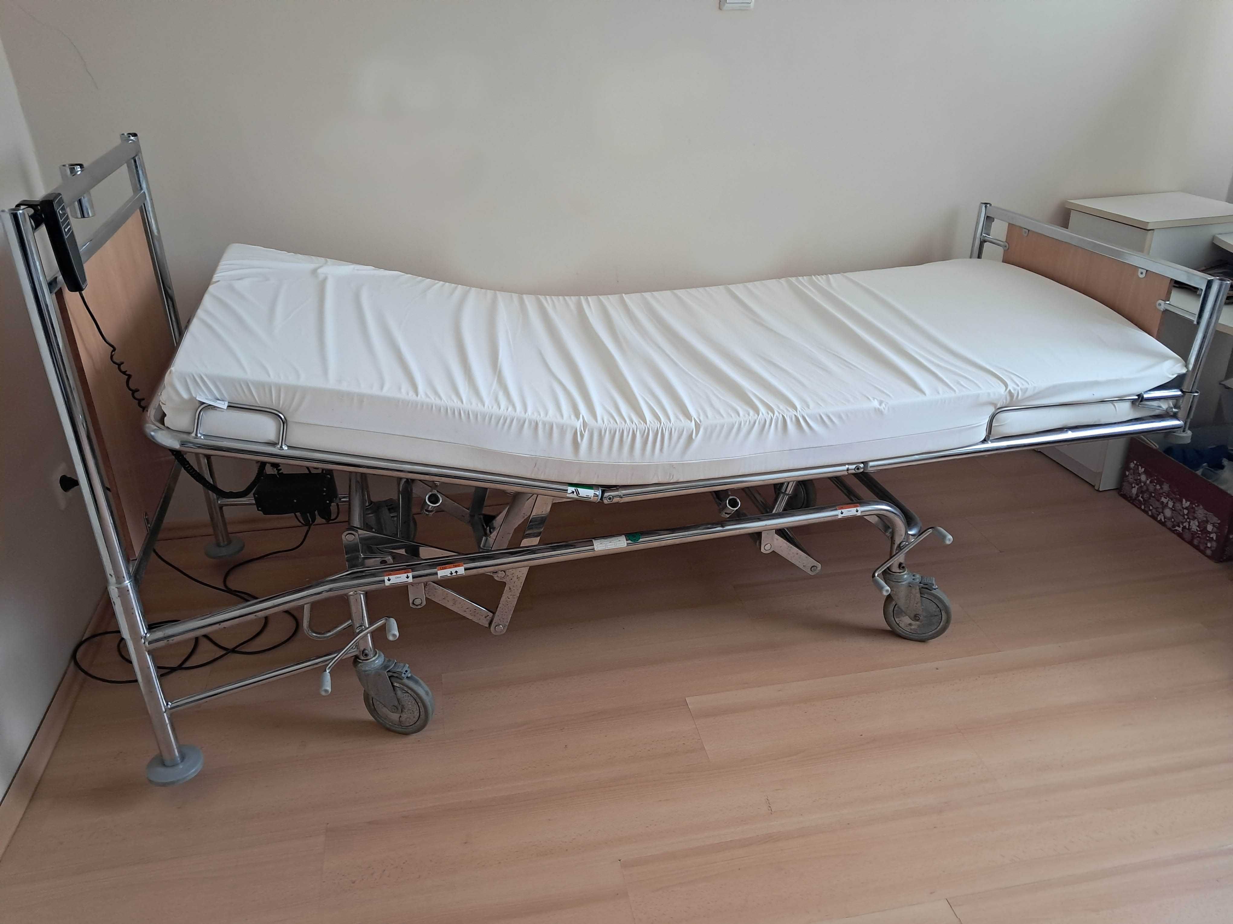 Łóżko rehabilitacyjne  / łóżko dla seniora
