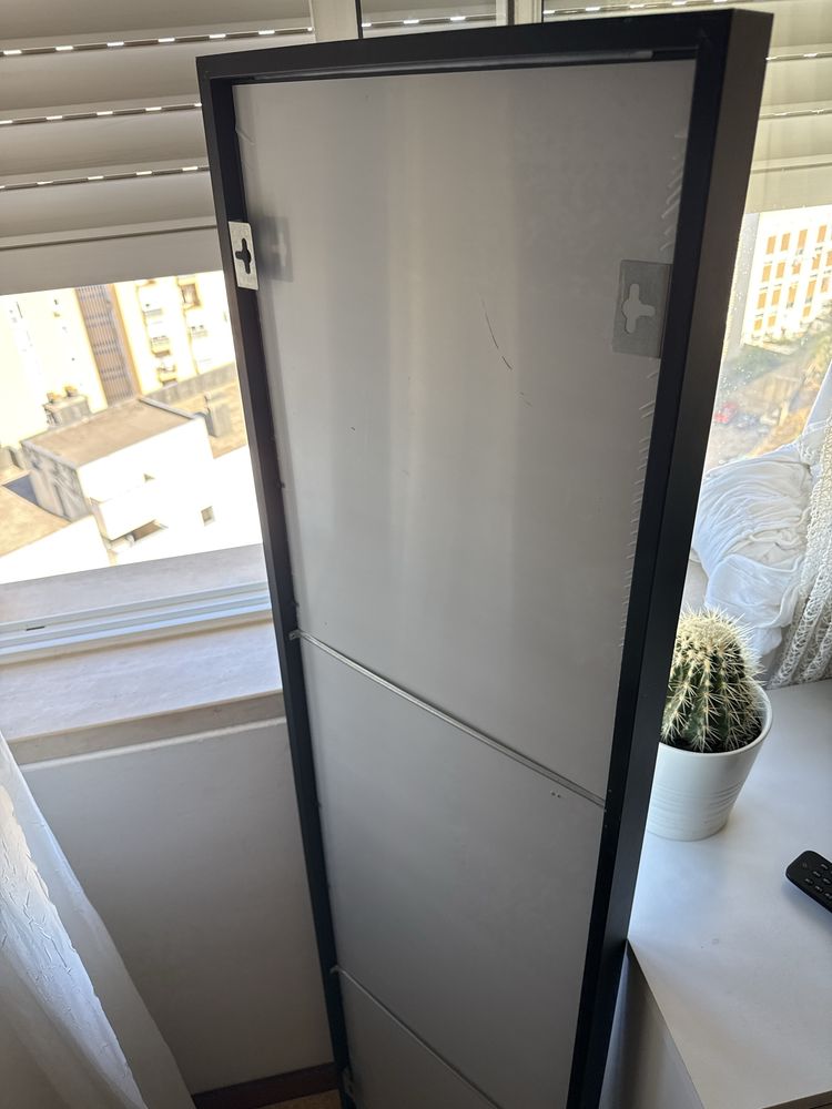 Espelho Ikea preto em bom estado