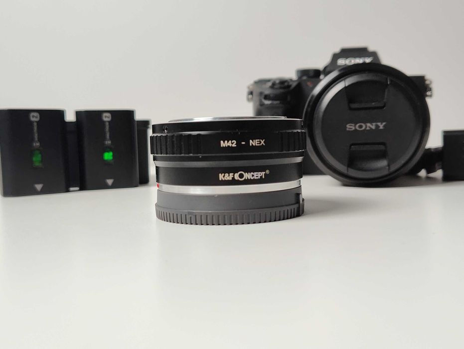 Sony A7 3 + obiektyw 28-70 + dwie baterie + adapter m42