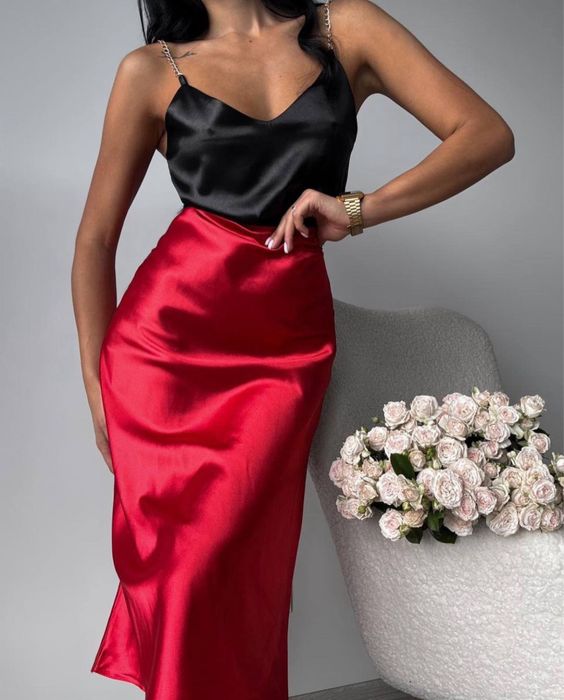 Продам костюм 46-48