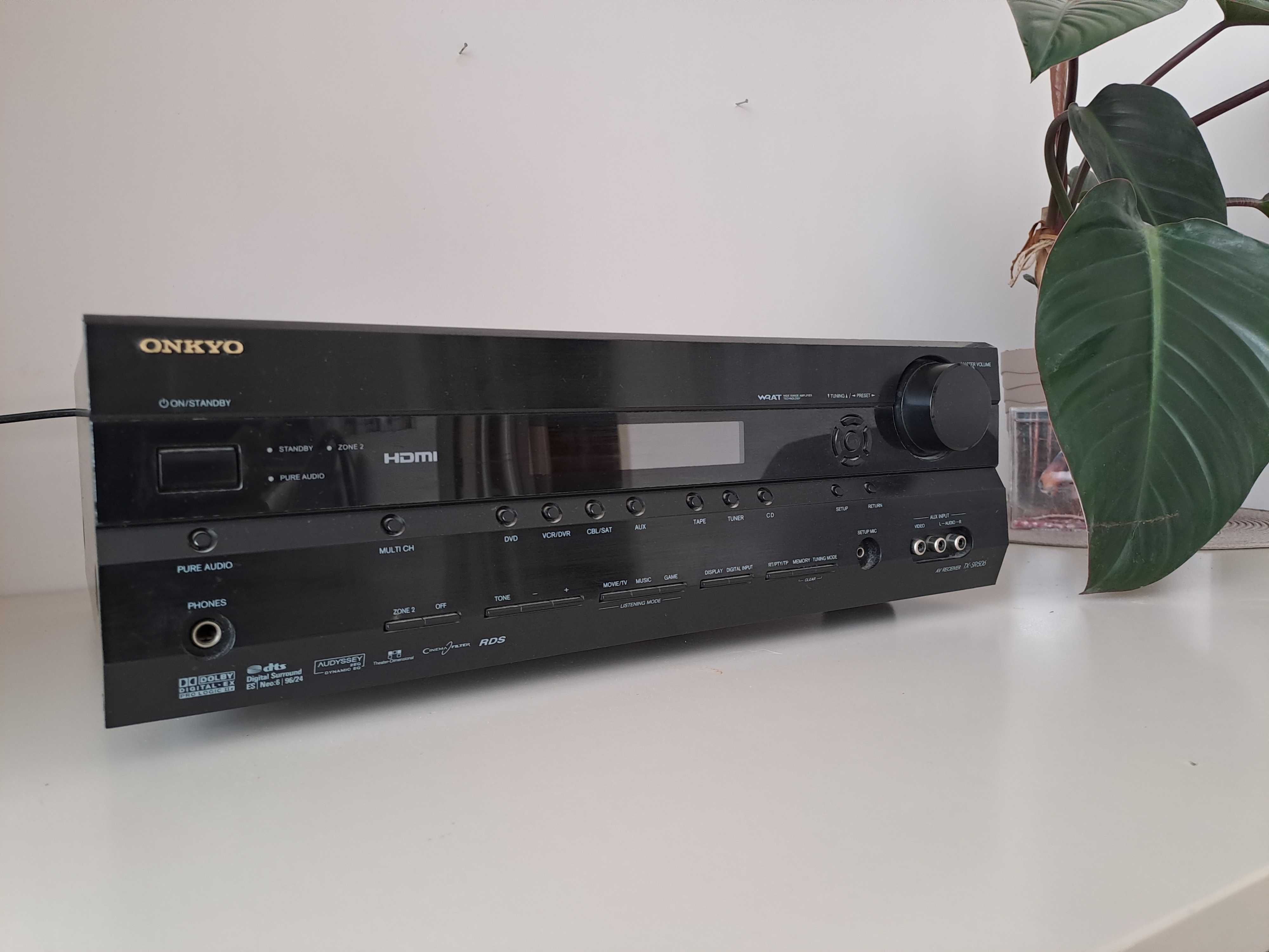 Amplituner ONKYO TX-SR506, z usterką