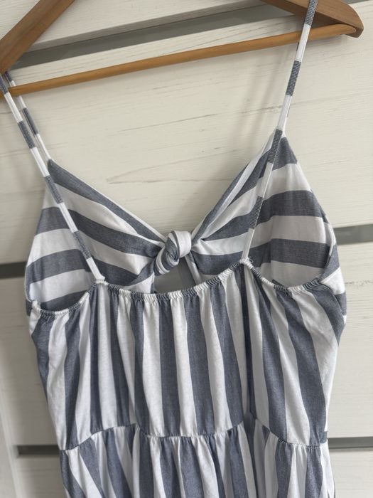 Letnia sukienka w paski Cameo Rose