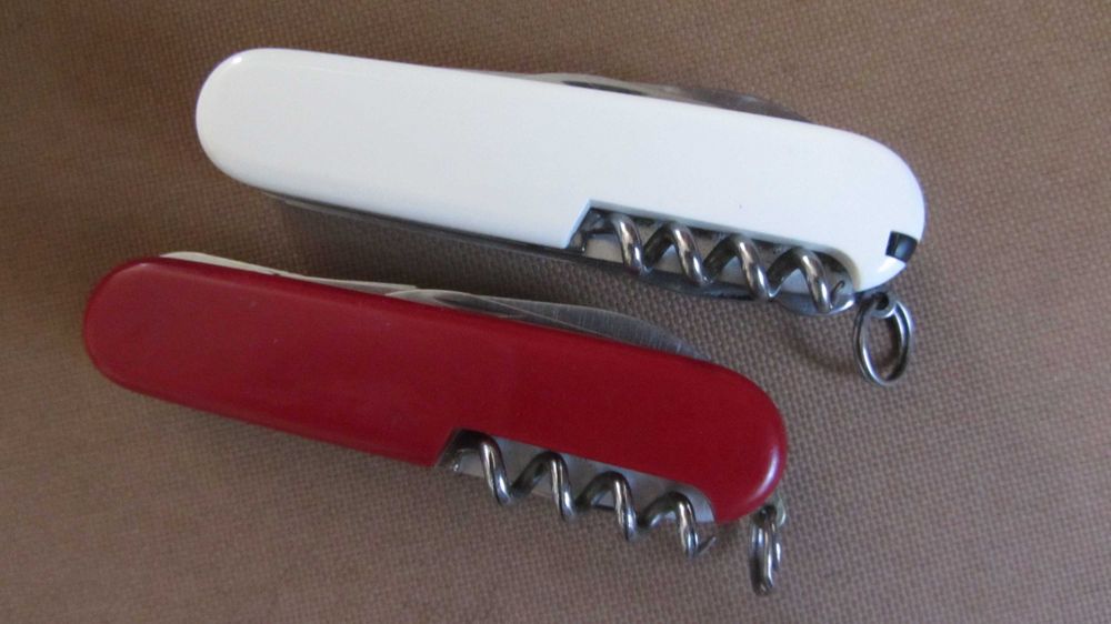 Старий Victorinox Camper & Huntsman.