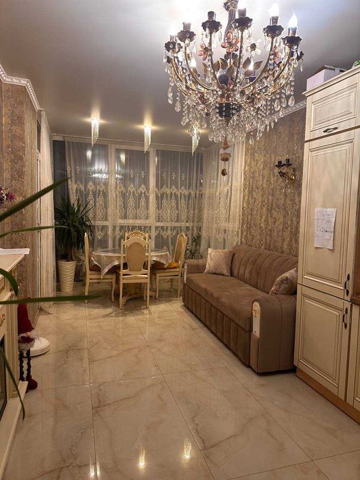 Євро 3к на Прорізній з видом на фонтан . Довгострокова оренда