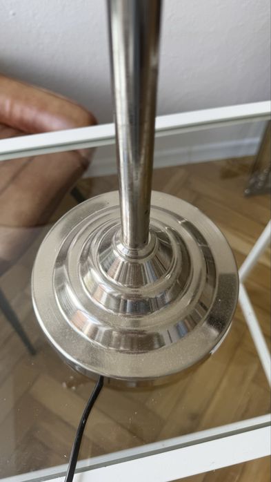 Stylowa metalowa lampa biurkowa / stołowa