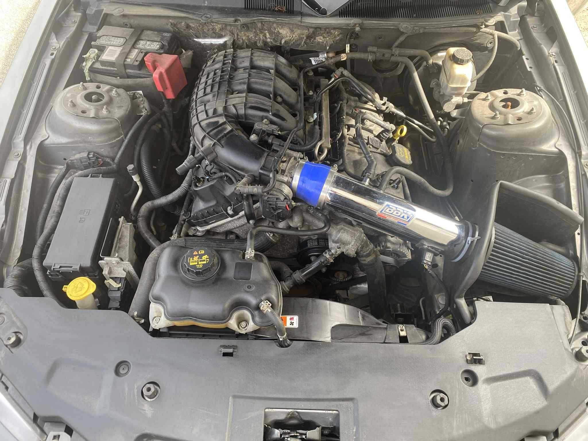 Ford Mustang 3.7 v6 2011r