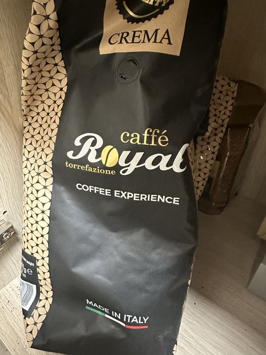 Sprzedam R.C.Creme kawę 10x1kg ziarnista