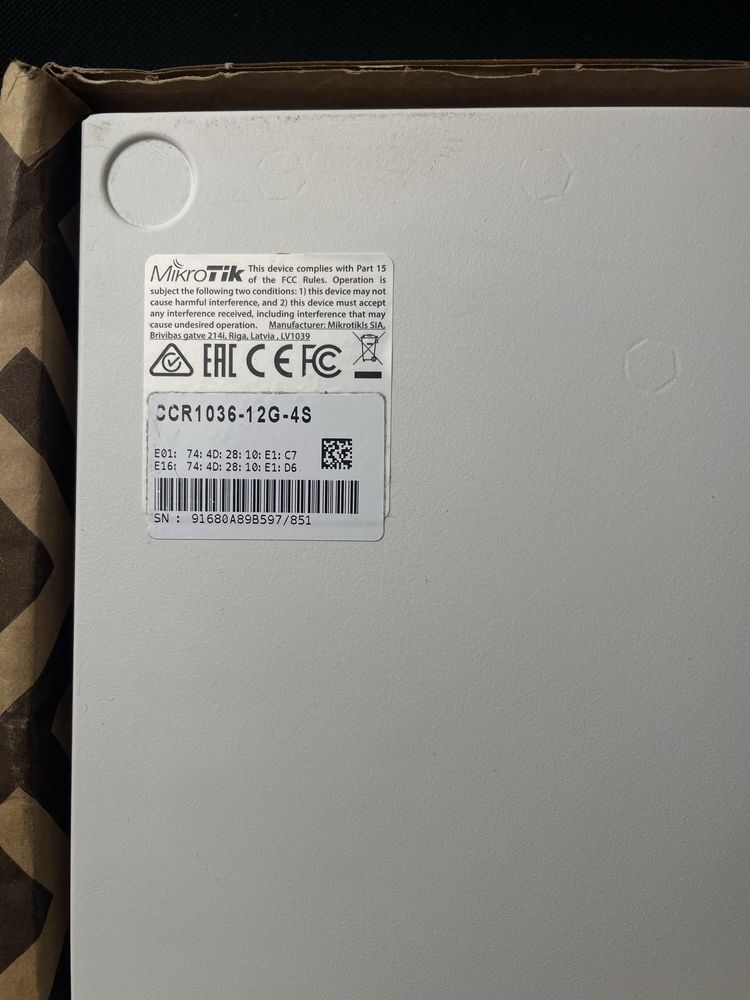 Маршрутизатор Mikrotik CCR1036-12G-4S