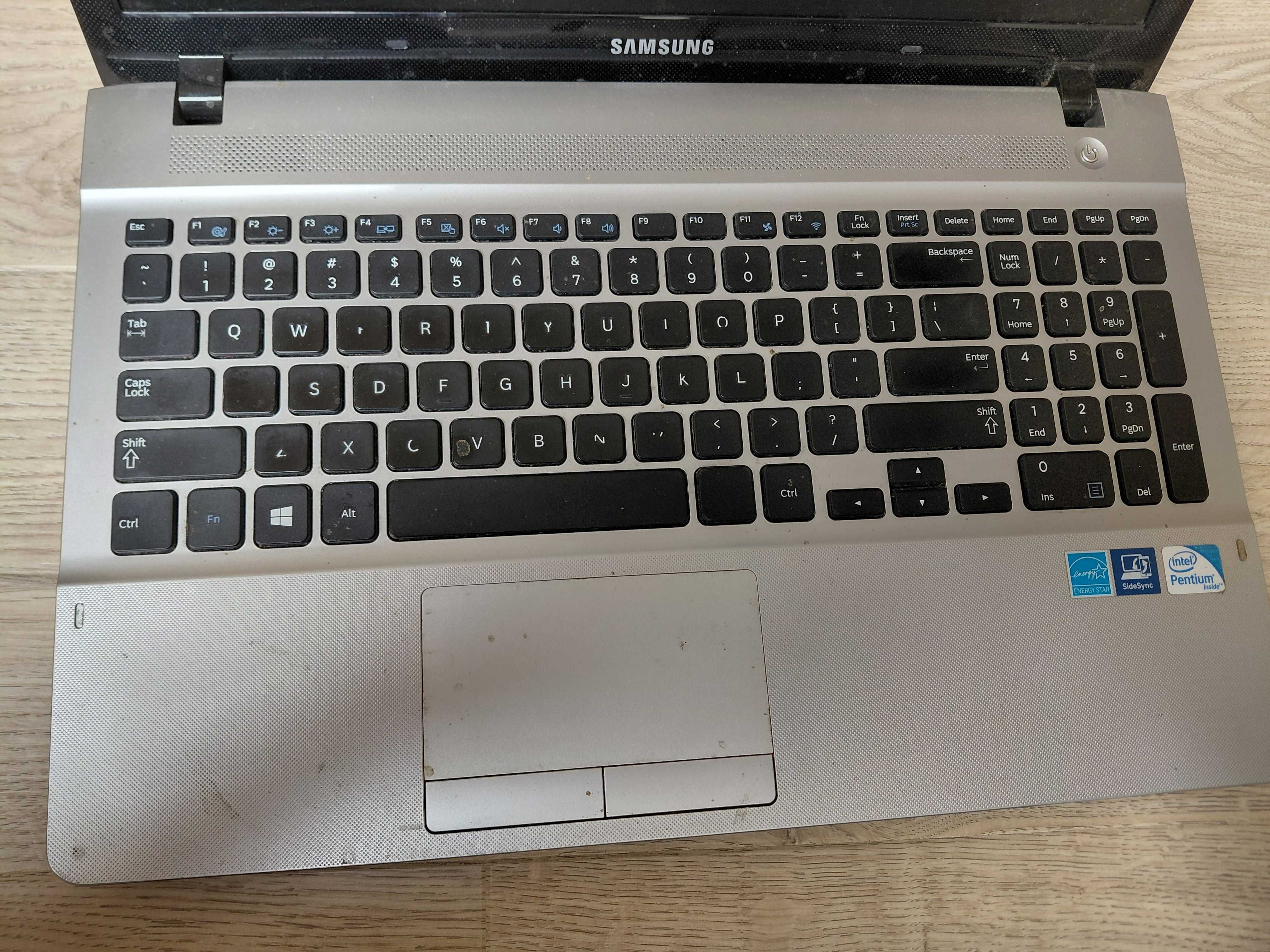Laptop Samsung Notebook NP270E5E Intel Pentium