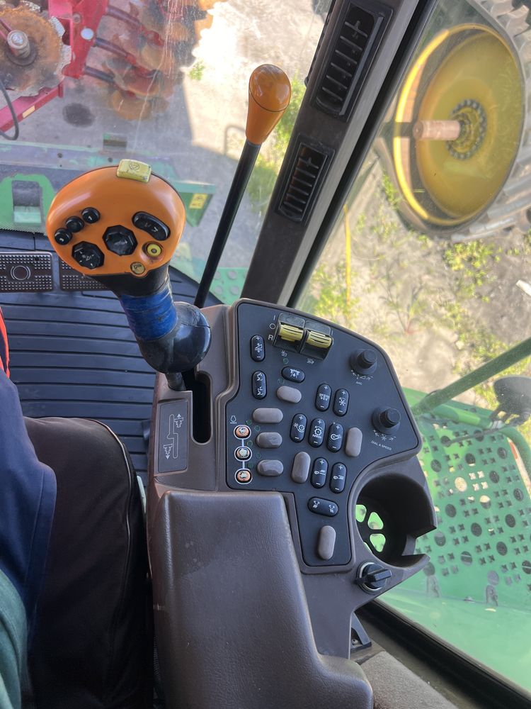 Комбайн John Deere 9880 sts