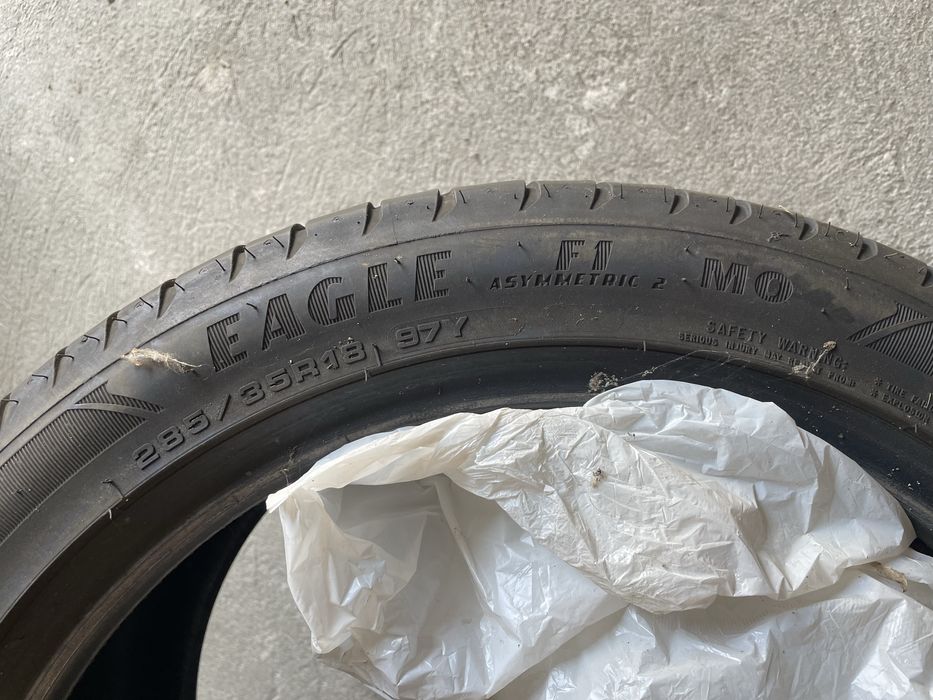 Good-Year Eagle F1 285/35 R18