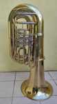 Instrumento musical tuba em Sib