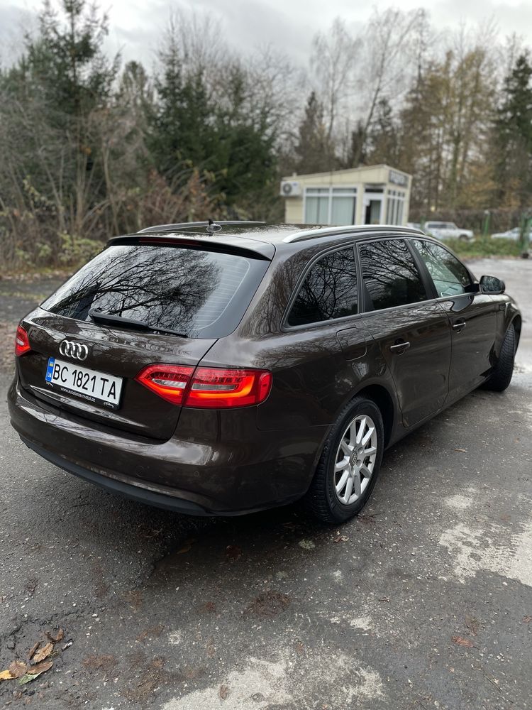 Продам Audi a4 b8 2012р