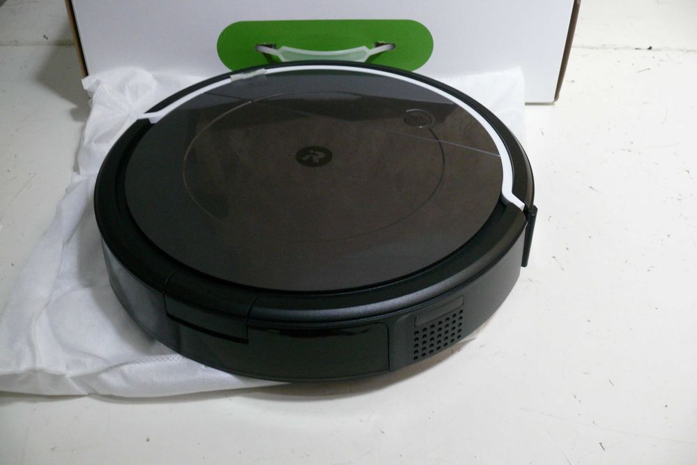 Robot Aspirador e Esfregona Roomba Combo® com ligação Wi-Fi