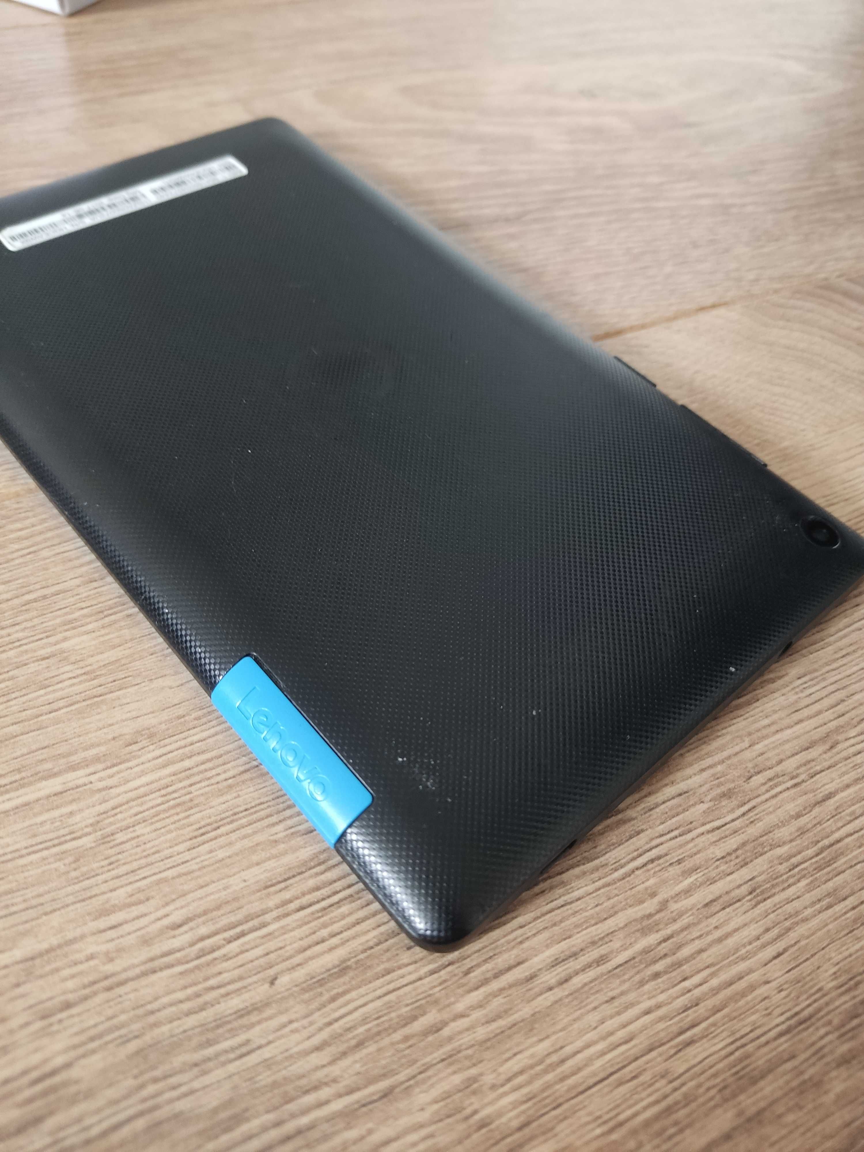 Планшет Lenovo Tab3 7 Essential TB3-710i має тріщину, сенсор робочий