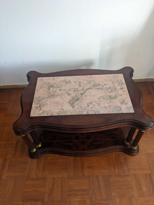 Mesa de Centro Elegante