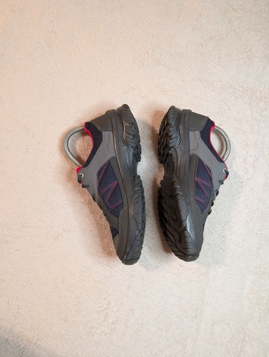 Кросівки Quechua 38р. 24 см original стан нових