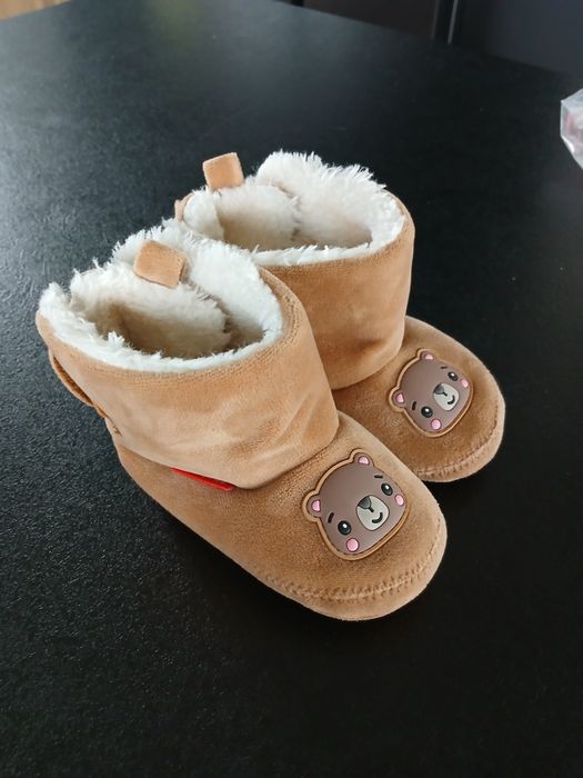 Buciki ocieplane rozmiar 21