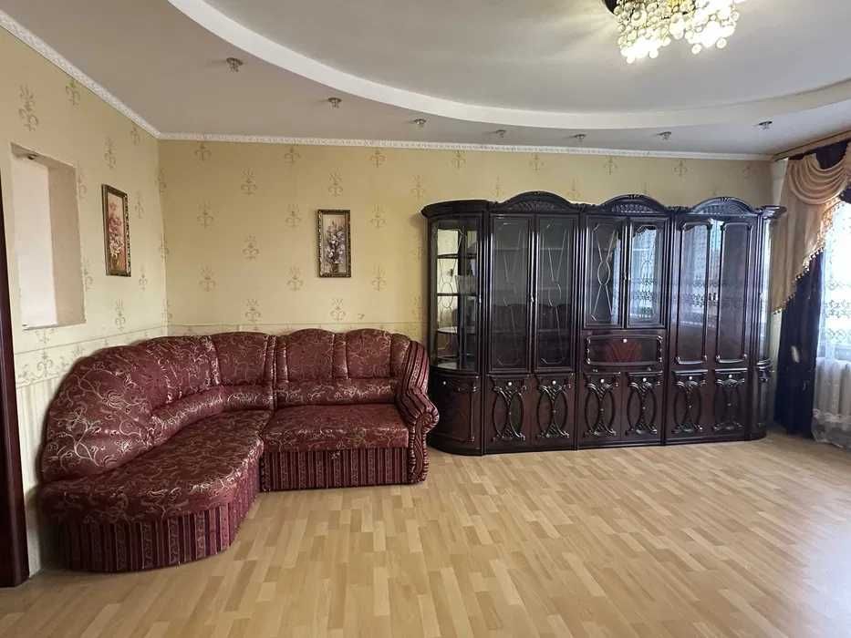 Здається 3 кімнатна квартира Святошинський район