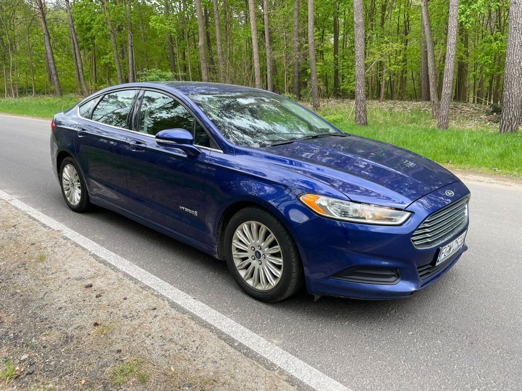 Ford Fusion hybryda 2015r zarejestrowany w PL