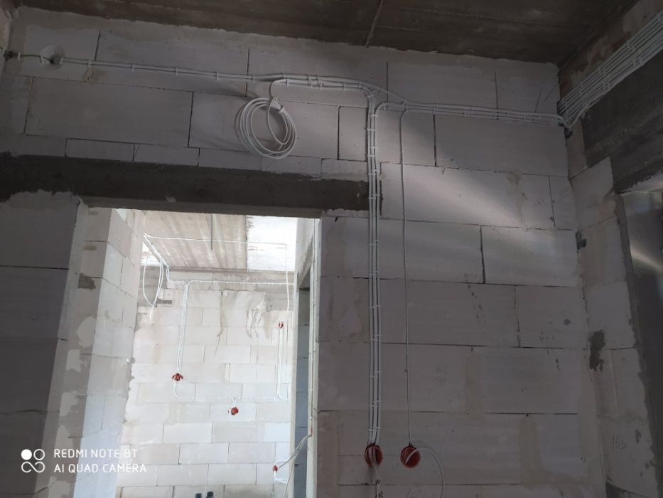 Elektryk hydraulik monter montaż naprawa instalacji elektrycznych