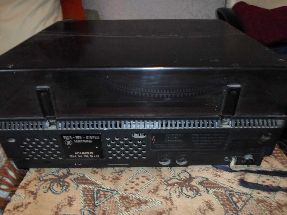 Виниловый проигрыватель ВЕГА 108 стерео (отсутствует игловой блок).