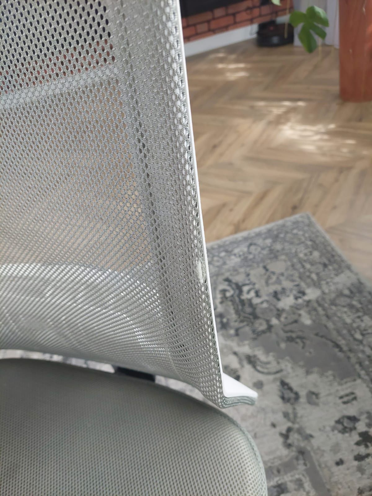 Biało szary fotel biurowy krzesło obrotowe