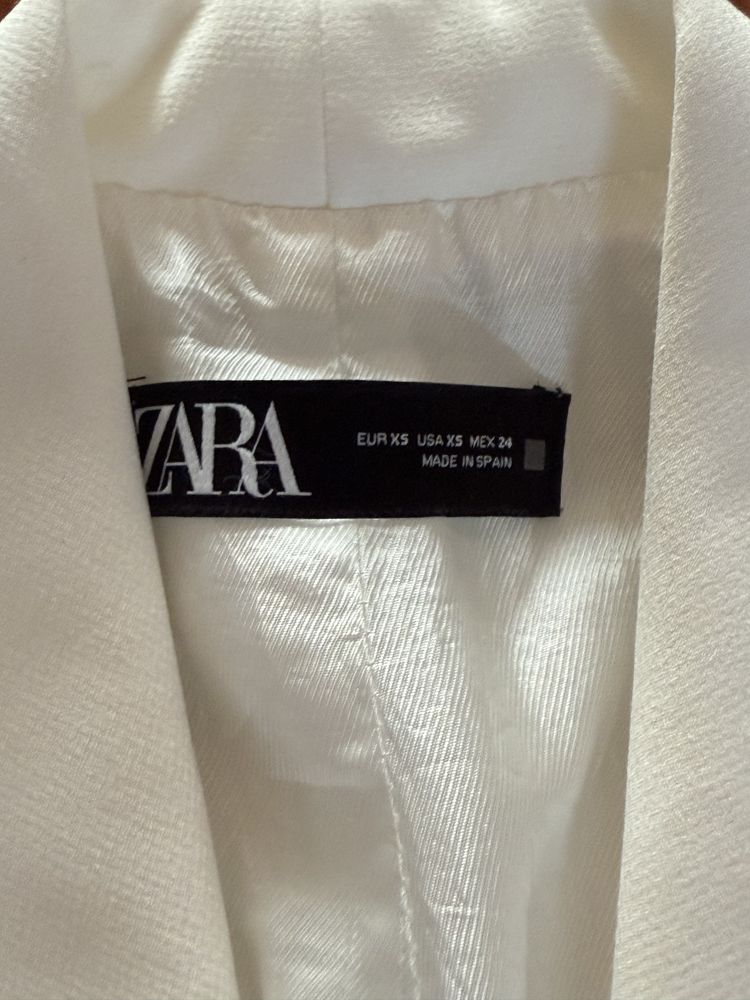 Zara marynarka dwurzędowa blezer ecru kremowa XS długa