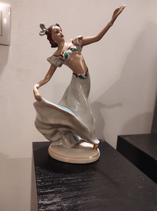 Figurka tancerka Steatyt