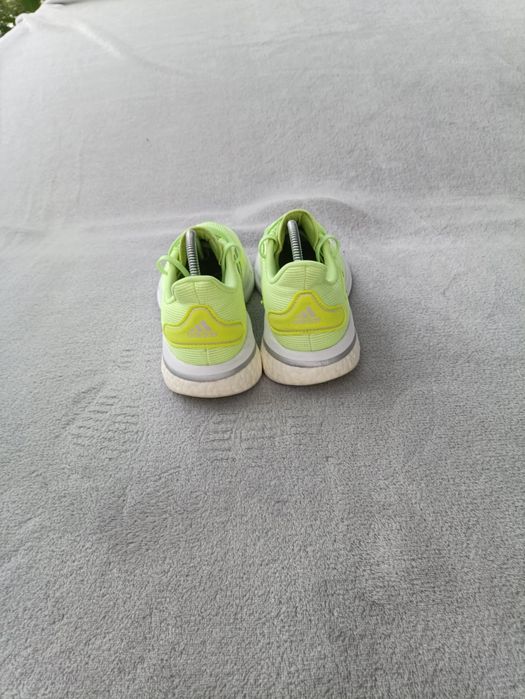 Женские кроссовки беговые Adidas р37.5