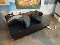 Xbox One X 1 TB, 2 геймпада