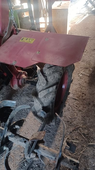 Motocultivador como novo