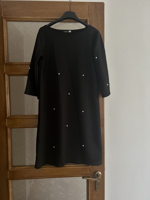 Плаття із бусінками