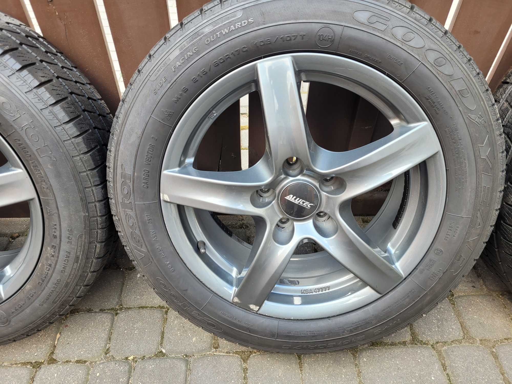 Alufelgi z oponami VW   T5 T6  17 cali