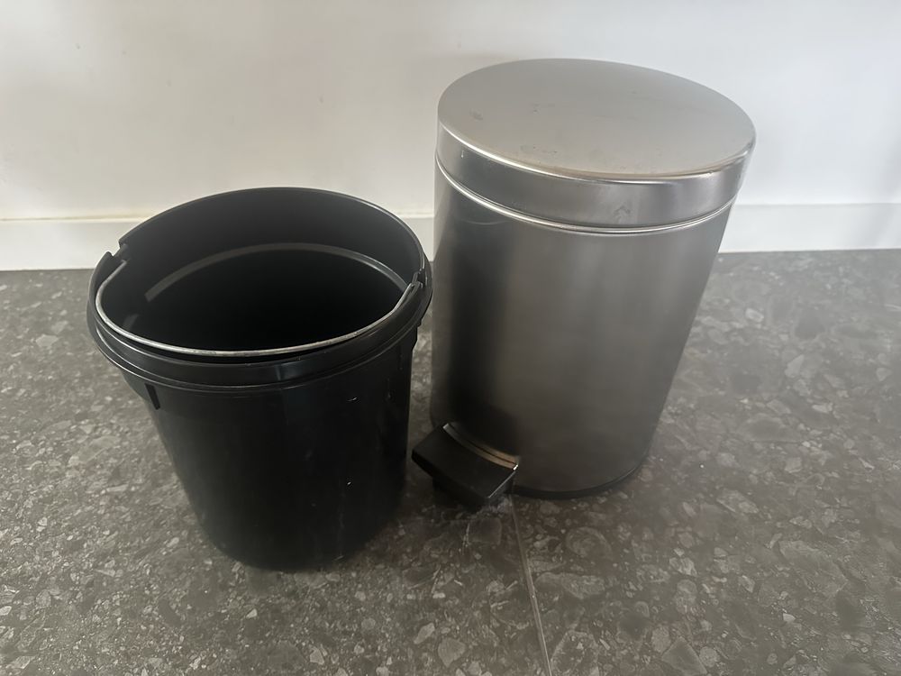 Brabantia Kosz pedałowy 5 l srebny