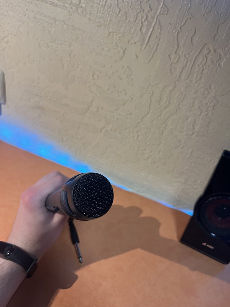 Мікрофон динамічний