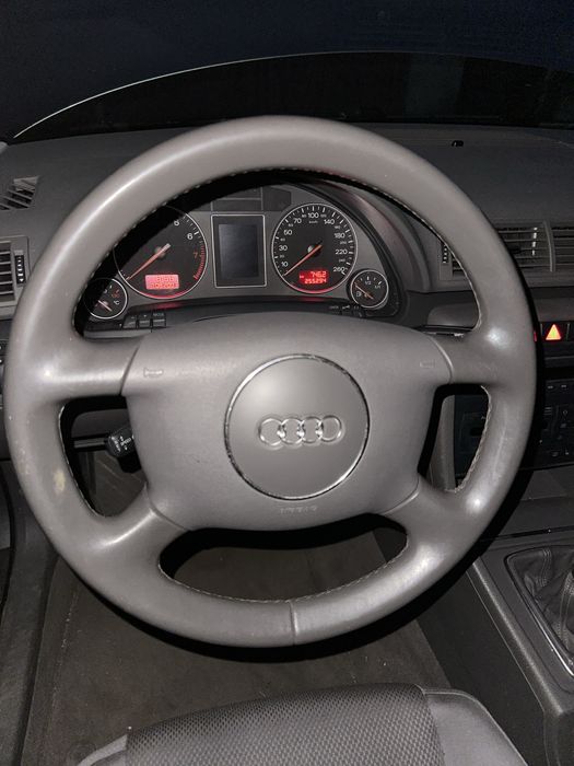 Audi A4 2.0i механика Ideal!!!