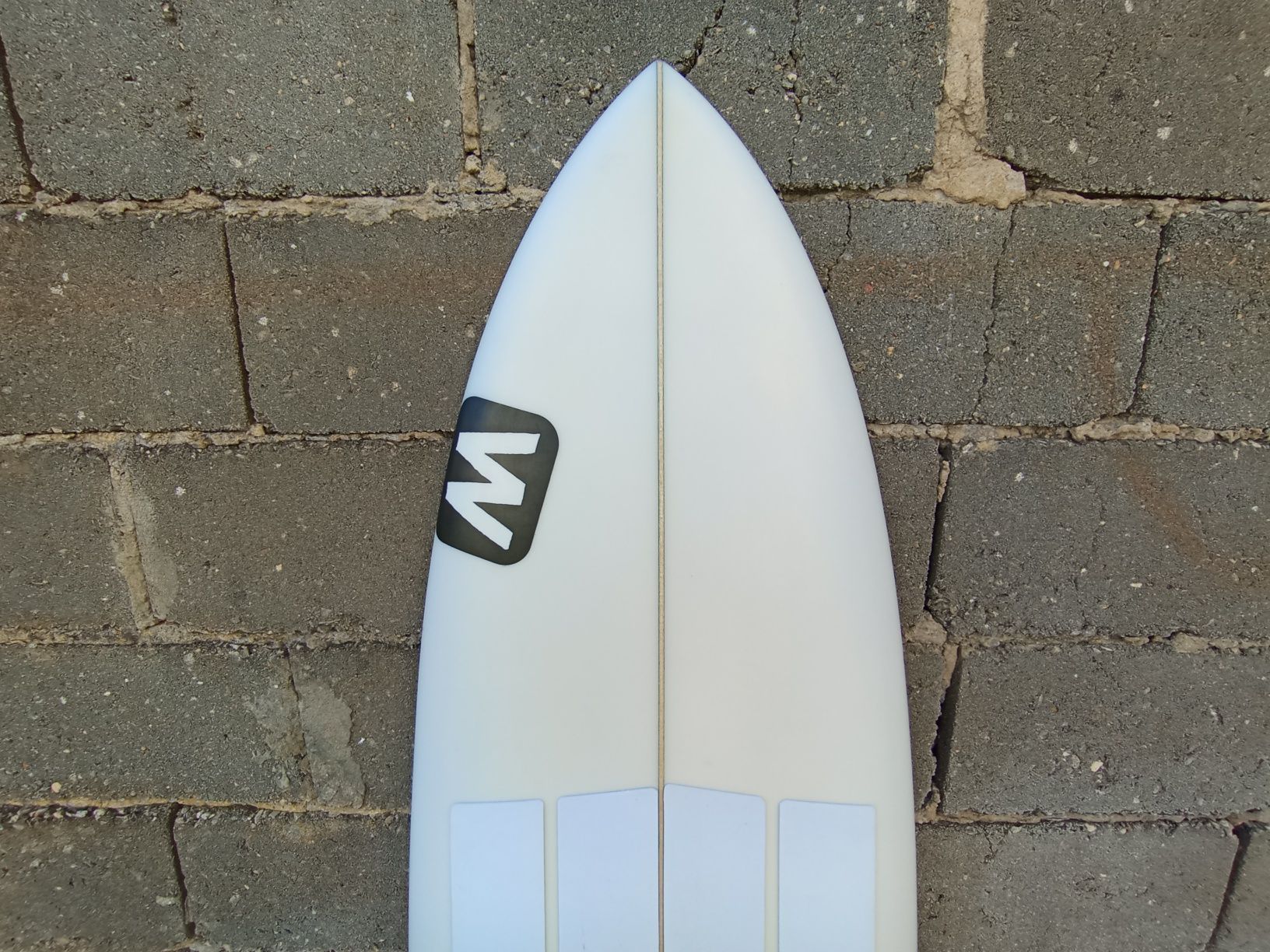 Twin Pin 5'11 - WATTA - Handmade surfboard
