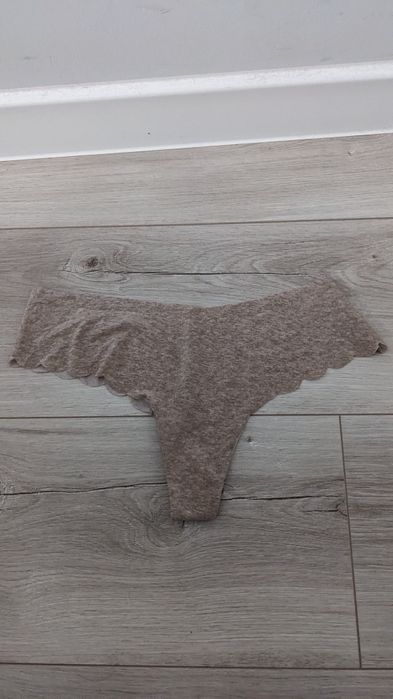 Majtki stringi damskie  bezszwowe m 38 damskie seksowne